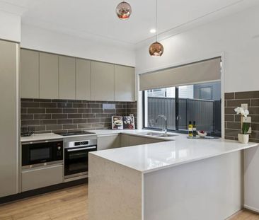 13/21 Kersley Road, Kenmore QLD 4069 - Townhouse For Rent | Domain - Photo 1
