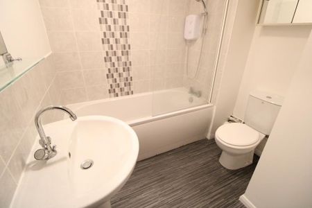 2 bedroom apartment to rent - Photo 4