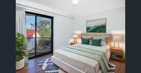 Ground Level Two Bedroom Apartment - Photo 3