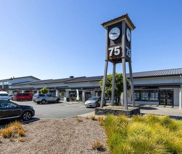 Modern Waterfront Lifestyle – 2 Bedroom Home - Photo 6