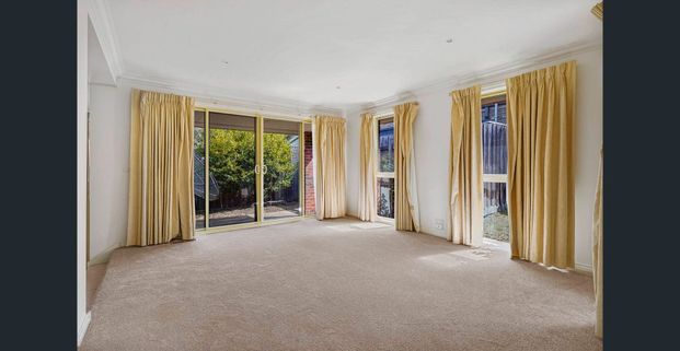 A Spacious & Stylish home set in a fantastic location - Photo 1