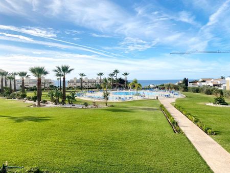 Apartment in Mijas Costa, Costa del Sol - Photo 2