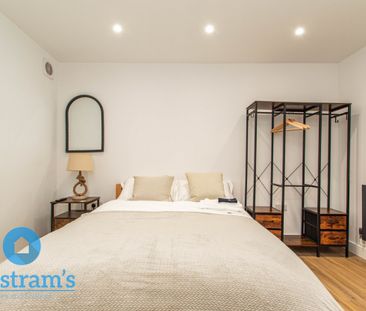 7 bed Mid Terraced House for Rent - Photo 4