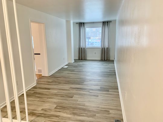 For Lease - 15 Downing Street, Toronto, Ontario - Photo 1