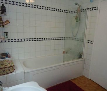 3 bedroom house to rent - Photo 3