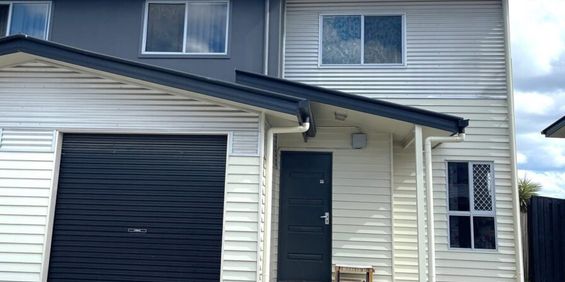 Modern Comfort in a Prime Location - 3-Bedroom Townhouse in Redbank Plains - Photo 3