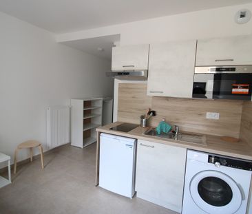 Location Appartement 1 pièce 18m² NANTES 44000 - Photo 2