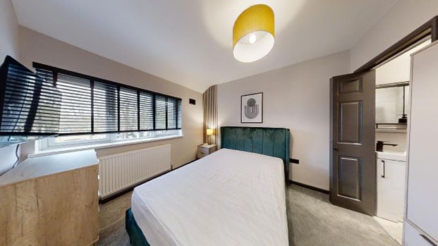 Ramsdell, Stevenage, SG1 - Photo 1