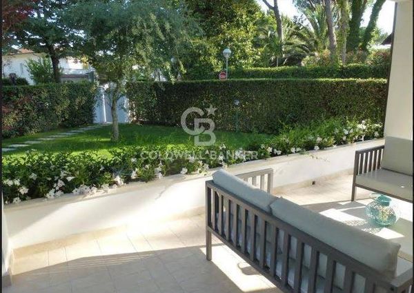 via sant elme, 12, Forte dei Marmi, Tuscany 55042