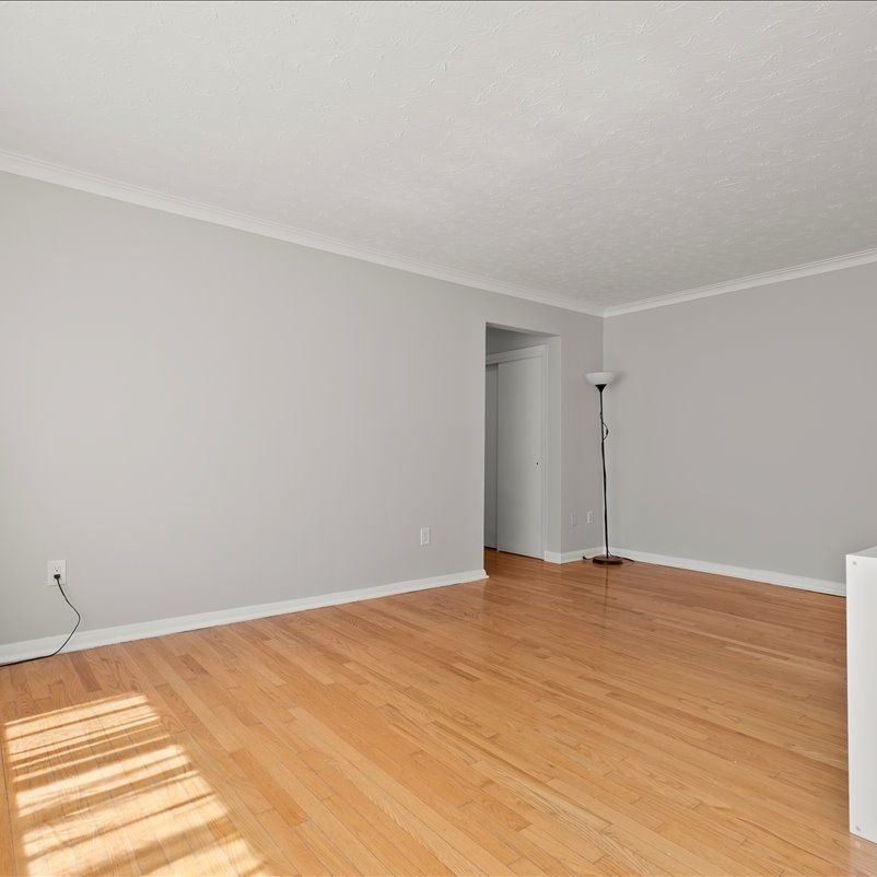 For Lease - 2 Twenty First Street Unit# 4, Toronto, Ontario - Photo 1