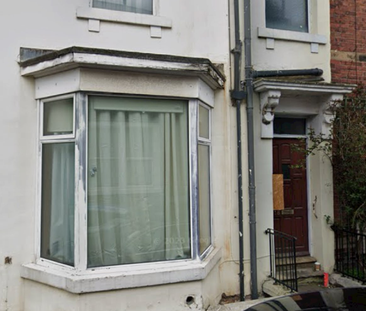 Westfield Terrace Room 2 - Photo 1