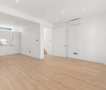 3 bedroom end of terrace house to rent - Photo 1