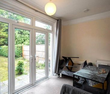 4 bedroom terraced house to rent - Photo 1