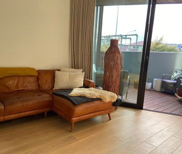 Stylish 1 bedroom apartment with courtyard - Photo 5