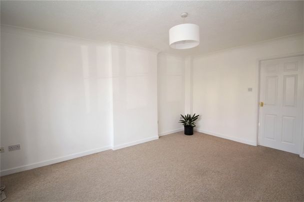 Riversleigh, Hope, Wrexham, LL12 - Photo 1