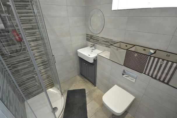 4 bedroom terraced house to rent - Photo 1