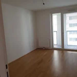 3 Zimmer Wohnung / UNO CITY / Parkplatz/ Abteilungskeller - Photo 3