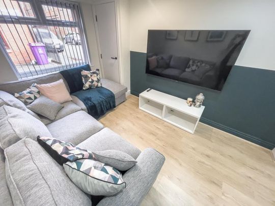 4 bedroom house to rent - Photo 1