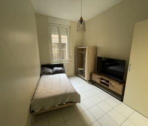 Location Appartement 1 pièces 43 m2 à Saint-Quentin - Photo 5