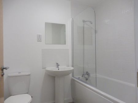 Bushfield, Orton Goldhay, Peterborough - Photo 4