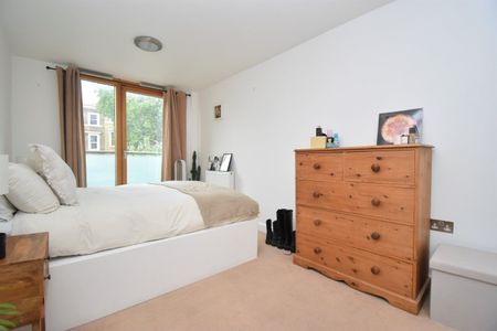 Lewisham Way, London, SE14 - Photo 4