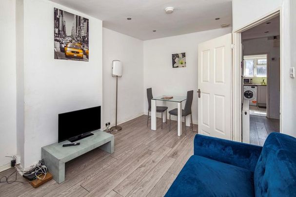 2 bedroom maisonette to rent - Photo 1