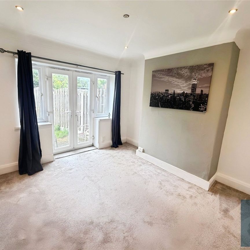 Lynton Avenue, Springwood, Huddersfield, HD1 - Photo 1