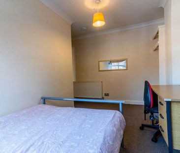 18 Abbotsford Road - Photo 4