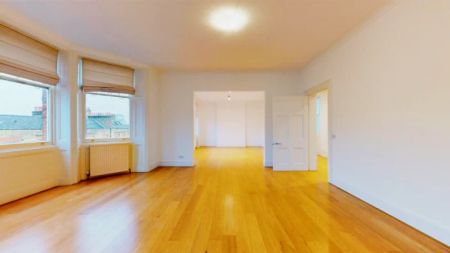 4 Bed 3 Bath, 49 - Photo 3