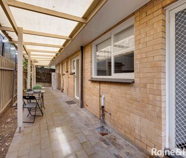 Immaculately Presented Home with Convenient Amenities - Photo 2