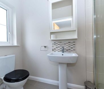 12a Gransha Chase, Dundonald, Belfast, BT16 2FE - Photo 3