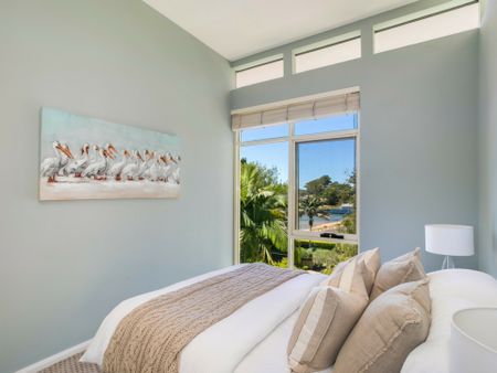 Relaxed Pittwater Lifestyle in a Low-Maintenance Modern Home - Photo 4