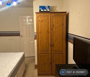 1 bedroom in a house share to rent - Photo 6