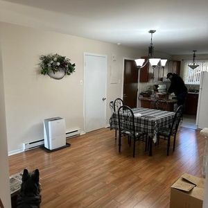 Logement 5 1/2 pour personne tranquille 55 ans et + St-Hyacinthe - appartement à louer - Photo 2