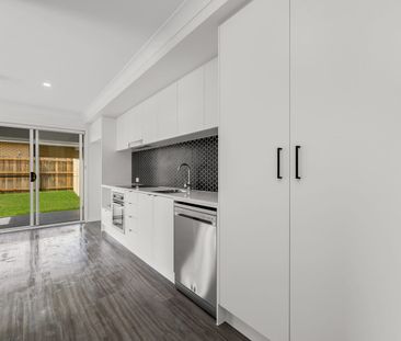 Lovely 2 bedroom near new duplex - Photo 5