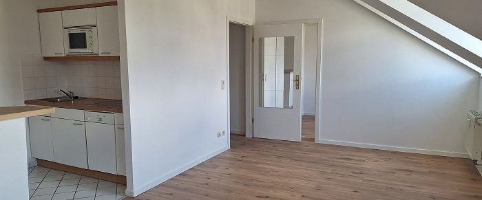 Singelwohnung mit EBK ab SOFORT für Sie da - Photo 1