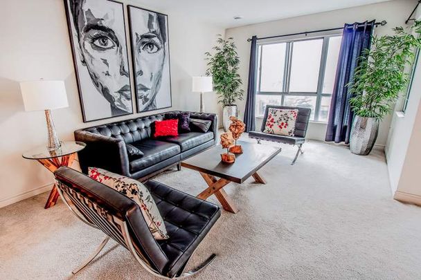 City Place II - Photo 1