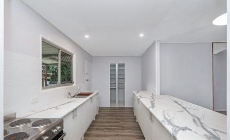 1017 Riverway Dr, Rasmussen QLD 4815 - House For Rent | Domain - Photo 2