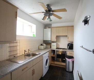 2 bedroom apartment to rent - Photo 5