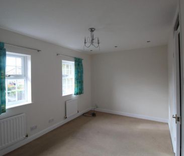 2 bedroom semi-detached house to rent - Photo 6