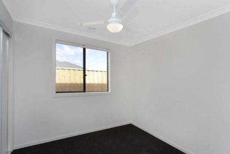 Spacious 4-Bedroom Home in Wollert - Photo 2