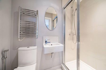 2 bedroom flat to rent - Photo 3