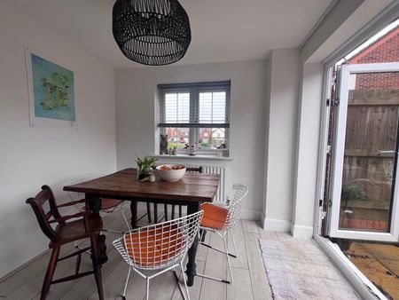 Hendrick Crescent, Shrewsbury, SY2 6JF - Photo 4