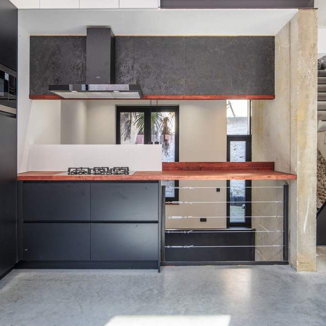 Woning te huur in Kortrijk voor € 1.495 met 3 slaapkamers - Photo 1