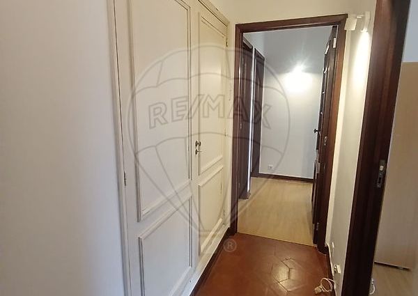 Apartamento T4 em Coimbra