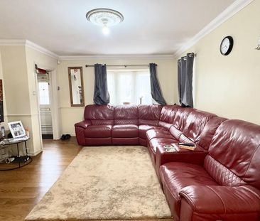 3 bedroom terraced house to rent - Photo 6
