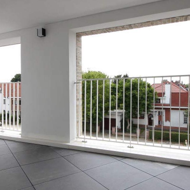 Appartement te huur in Kraainem voor € 1.800 met 3 slaapkamers - Photo 1