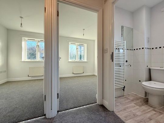 3 bedroom semi-detached house to rent - Photo 1