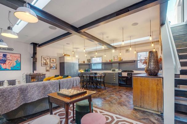 5 bedroom townhouse to rent - Photo 1