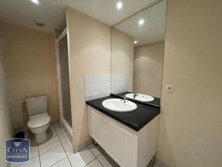 Location Appartement 1 pièce 29m² LAVAL 53000 - Photo 4